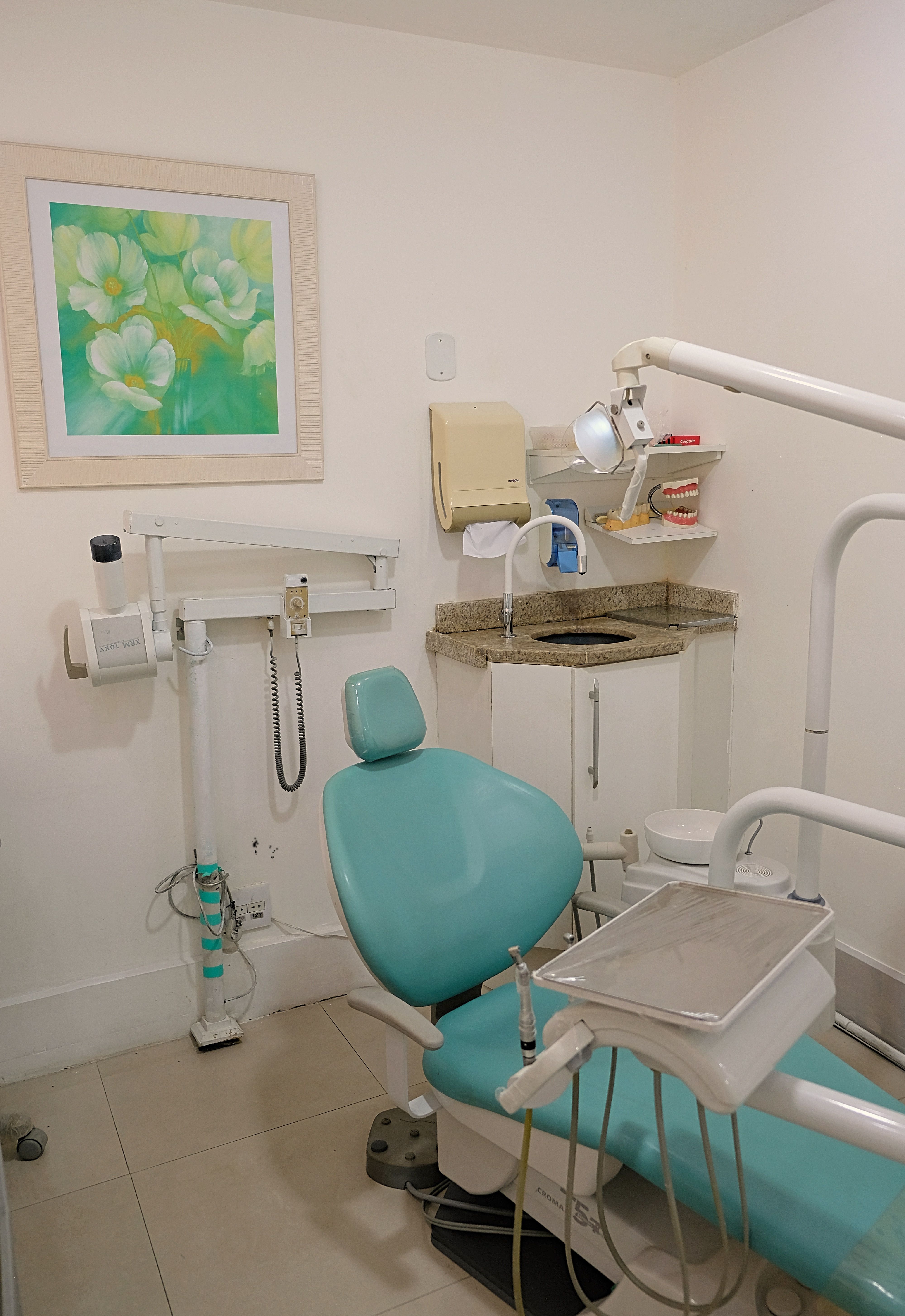 Diagnostic area at Dr. Deepak Bhandari's clinic